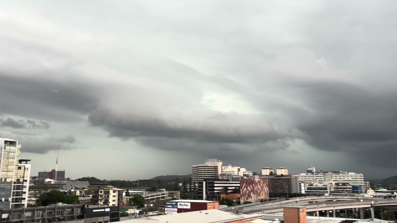 Brisbane Storm with Lightning Strikes (Nov 1, 2025)