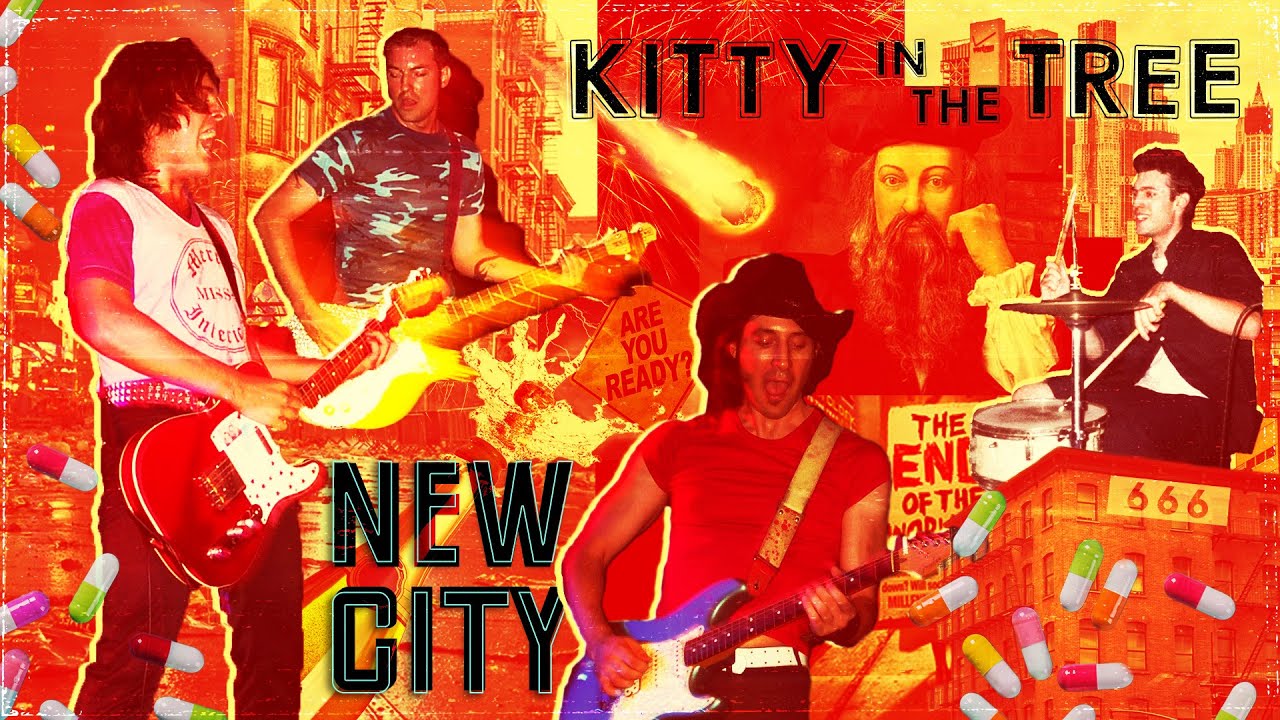 New City ✨ Kitty in the Tree