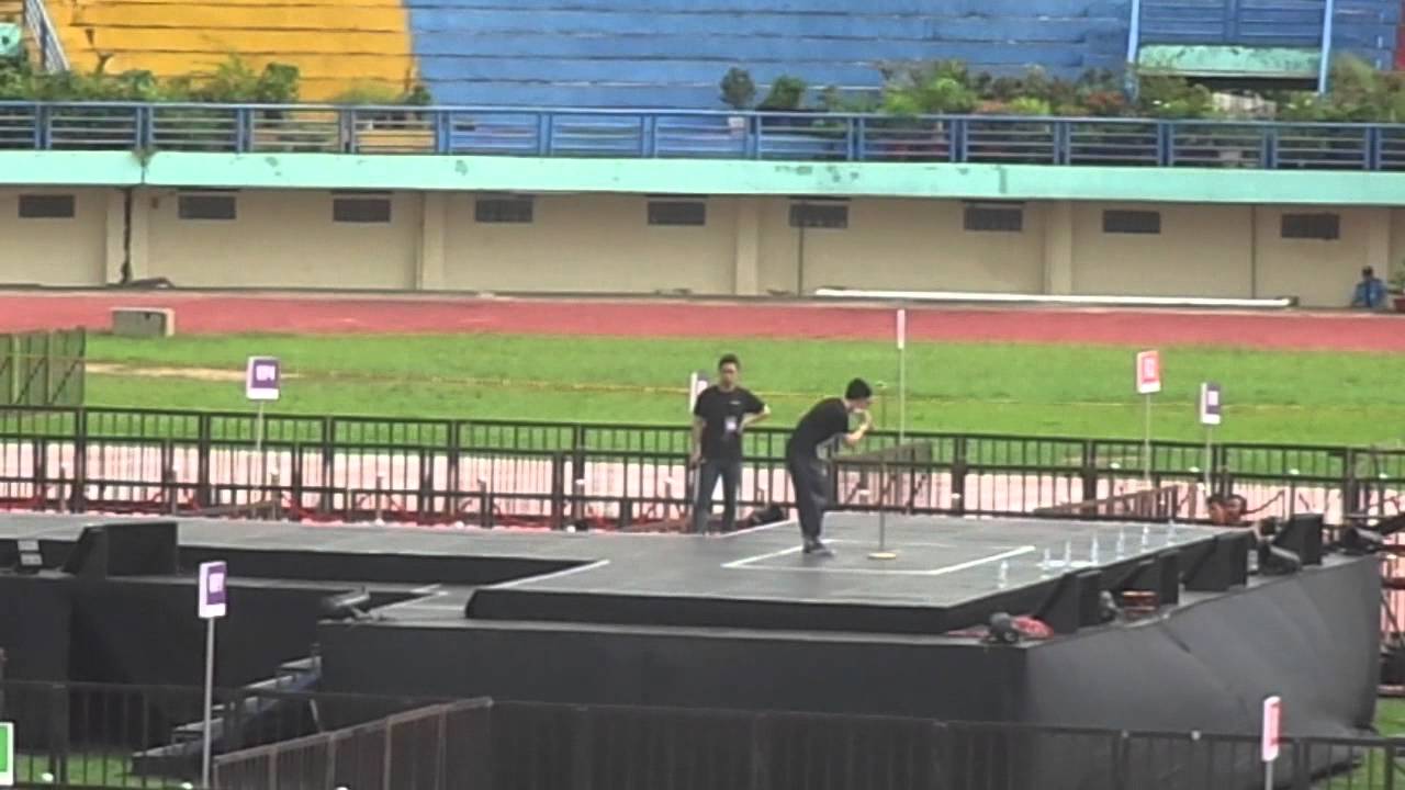 JYJ rehearsal in VietNam - Jaejoong 1