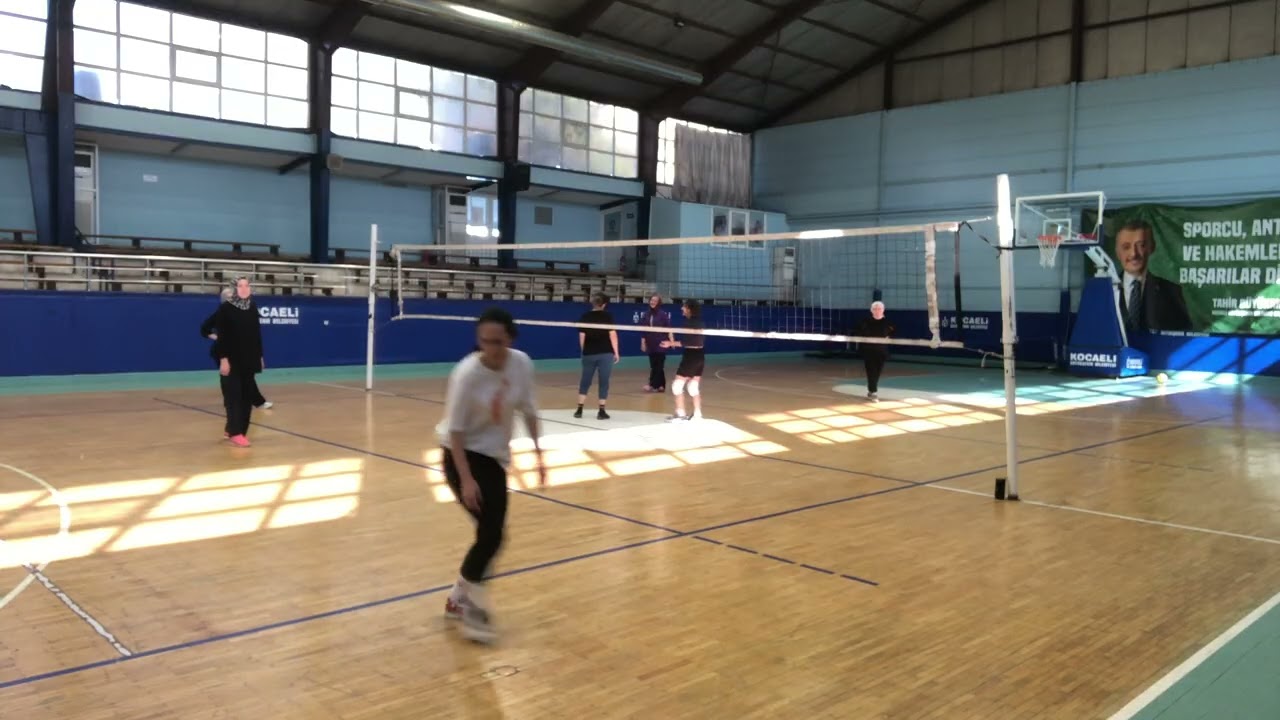 23 Şubat pazartesi voleybol ikinci set￼