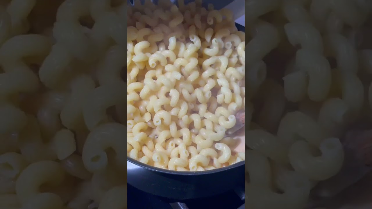 the world&rsquo;s best dairy free mac and cheese 🧀