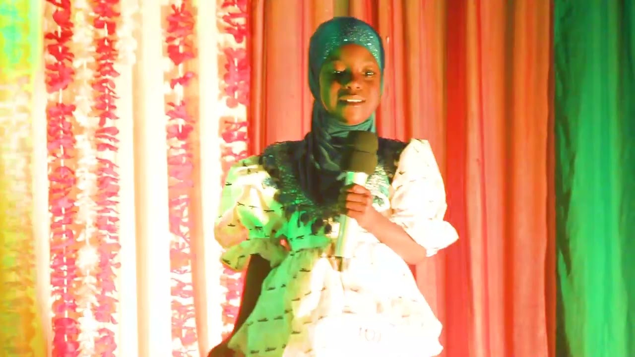 Binti Nairat Aushangaza Umati Kwa Performance Yake Tamasha La EID