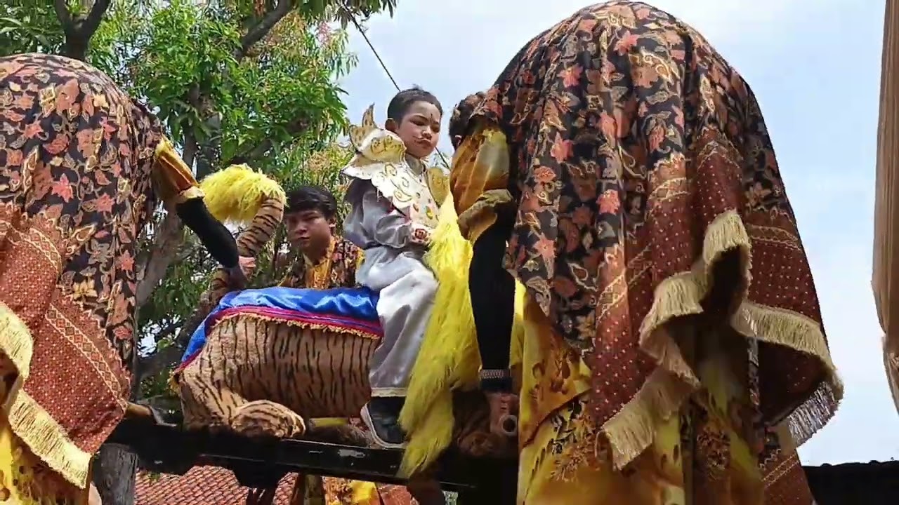 ATRAKSI RATU KAYANGAN||BUROK MJM||LIVE DESA KARANG ANYAR