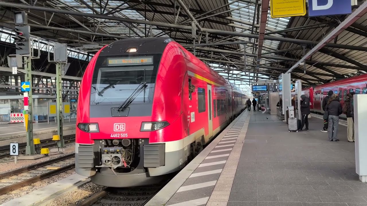 Ausfahrt eines Desiro HC als RE29 aus dem Erfurter Hauptbahnhof