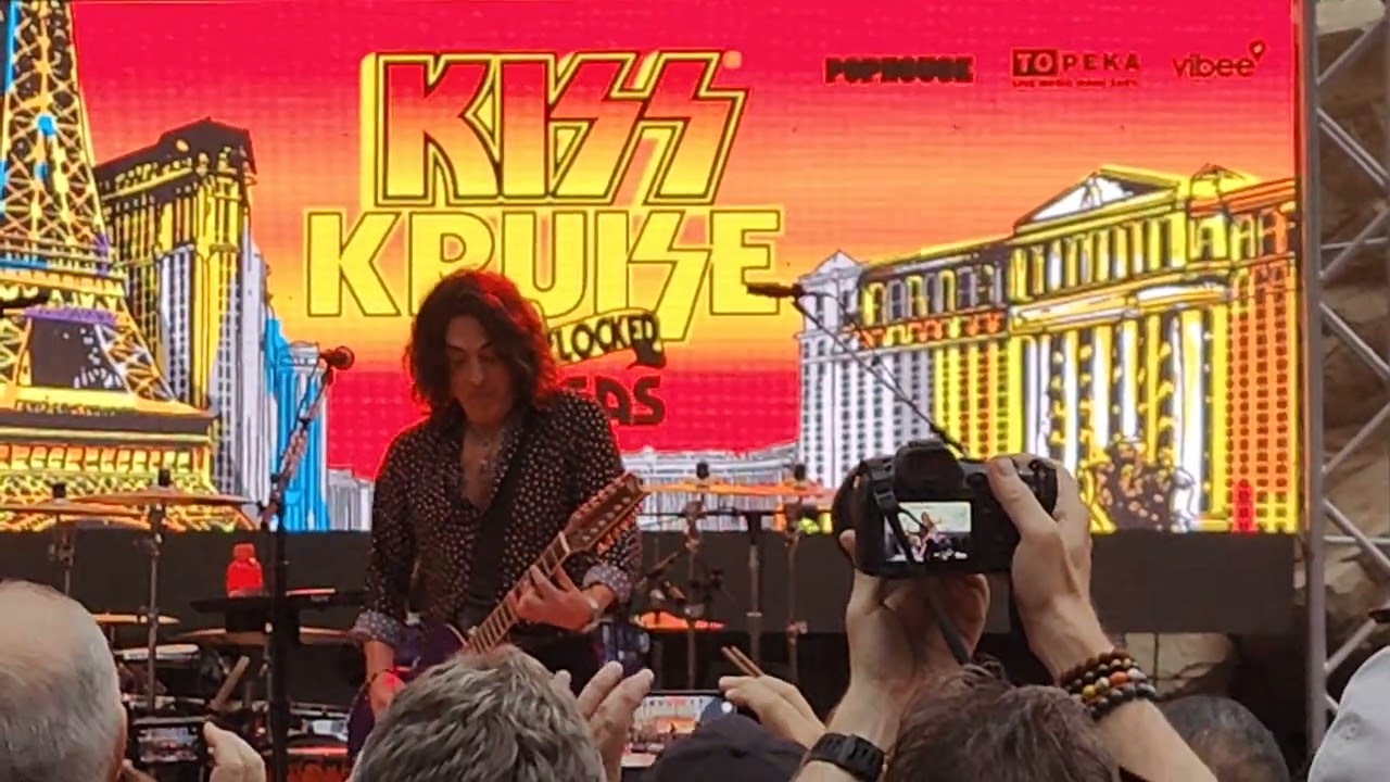 KISS - A world without heroes. Las Vegas 2025