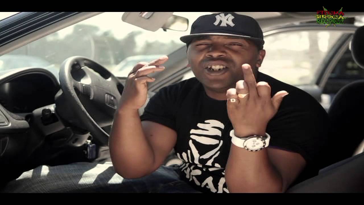 PINA G - Nha nome é PINA-G (video clip official)