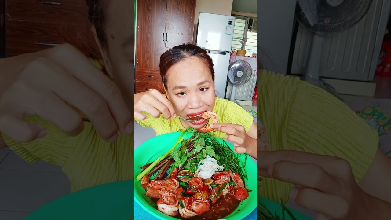 ตำเหลากุ้งค่ะ