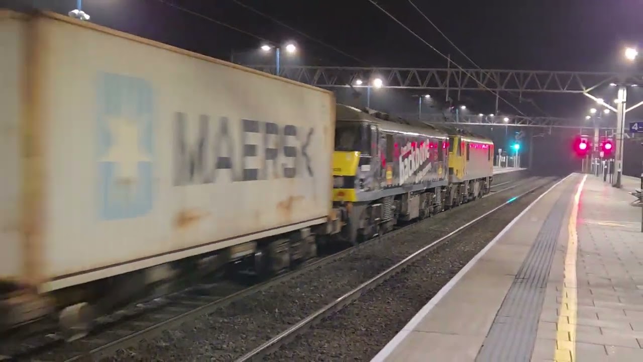 4M58 1540 London Gateway to Trafford Park - 90045 and 90039 pass through Stafford P5 