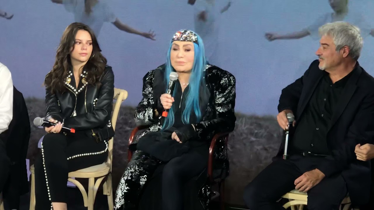 Domanda a Loredana Bertè: “Un film con Renato Zero lo faresti?”