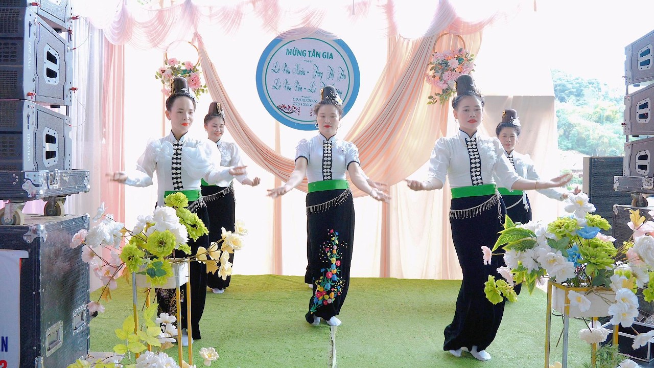 TIẾT MỤC VĂN NGHỆ MÚA MỪNG TÂN GIA ĐẠI CÁT: LÒ VĂN XUÂN-TÒNG THỊ THU 9.2.2026 TẠI BẢN CỌ-TUẦN GIÁO.
