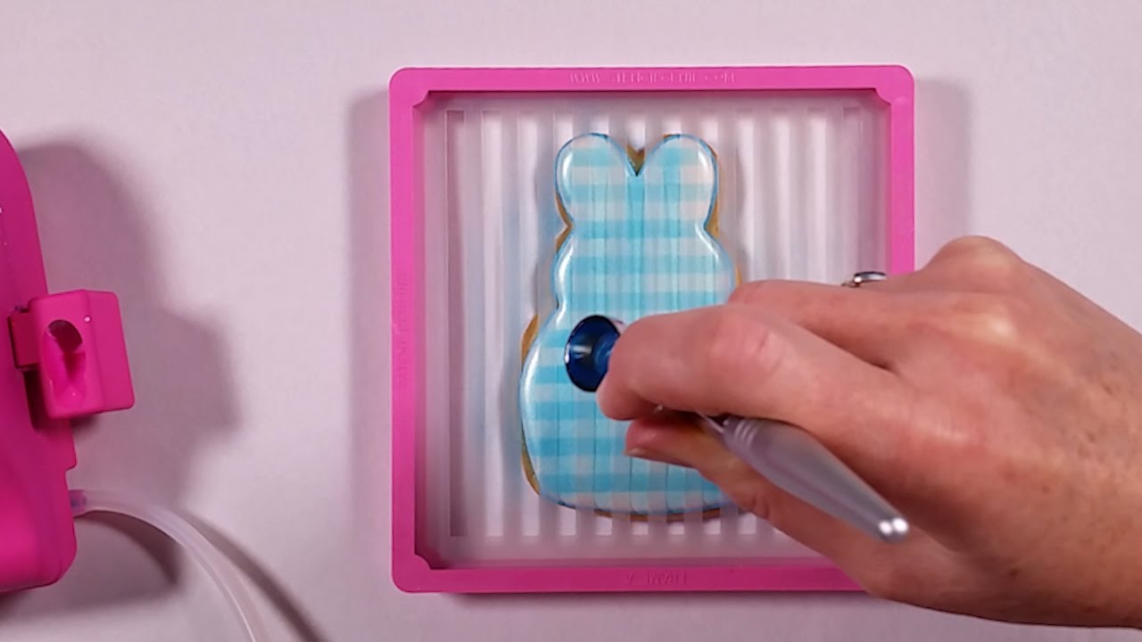 How to Airbrush Cookies