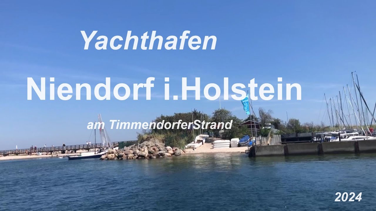 Der Niendorfer Hafen i. Holstein von See kommend