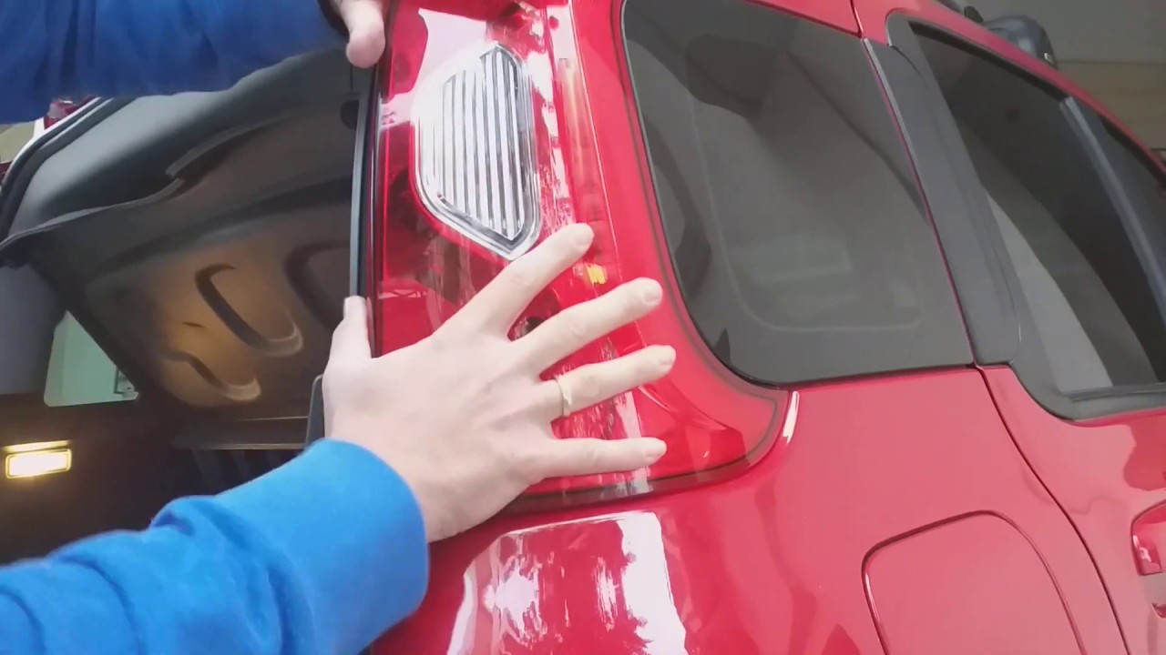 Fiat Panda 3 - How to change stop or running lights