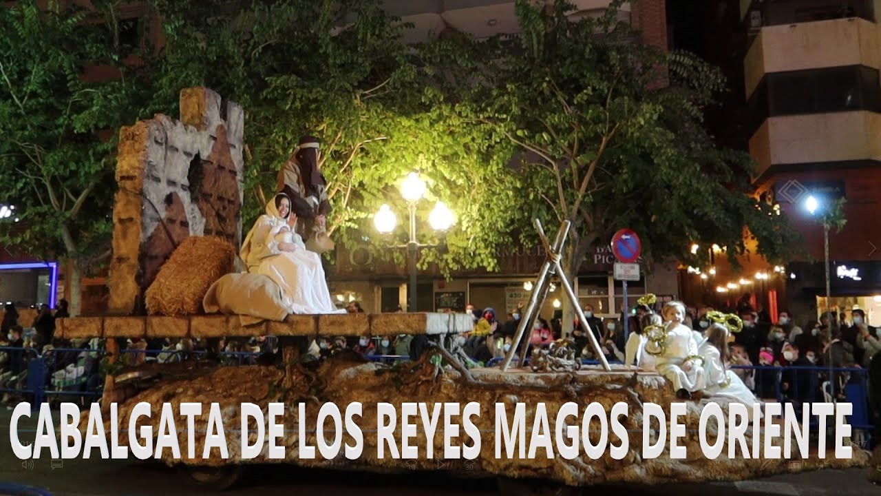 Cabalgata de los Reyes Magos de Oriente ,Alicante 2022. Melchor, Gaspar y Baltasar