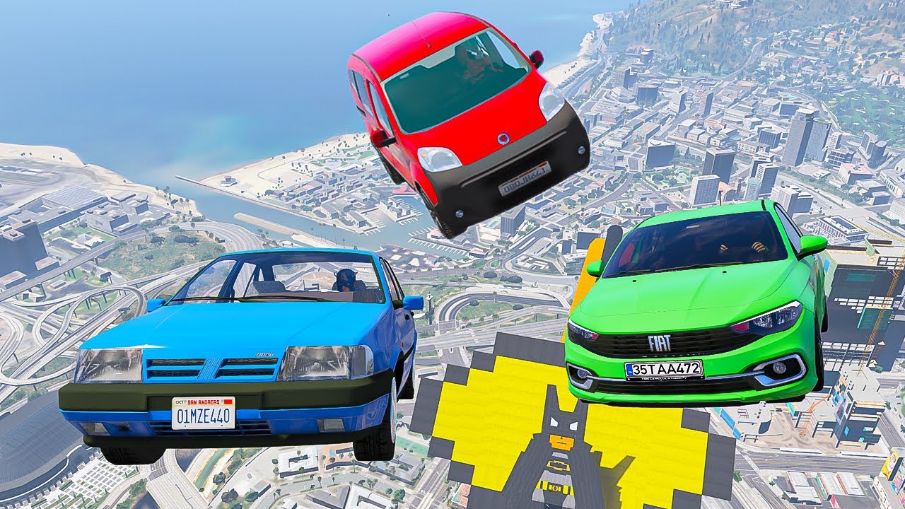 Fiat Ailesi Arabalar Yeni Surpriz Kasisli İniş Parkurunda - GTA 5 MODS