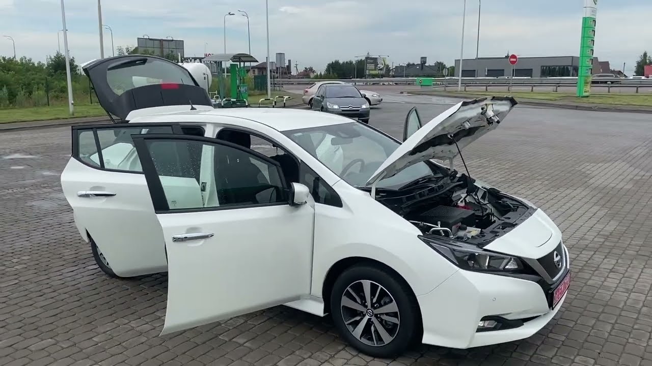 Nissan Leaf 2021 II покоління • 40 kWh AT (150 к.с.)