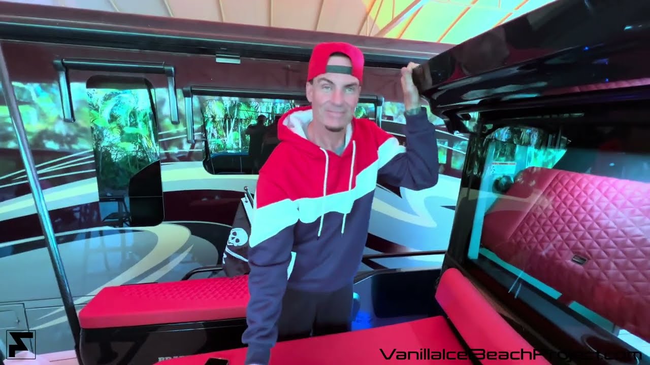 Vanilla Ice shows off his new BRABUS Shadow 500 Cabin