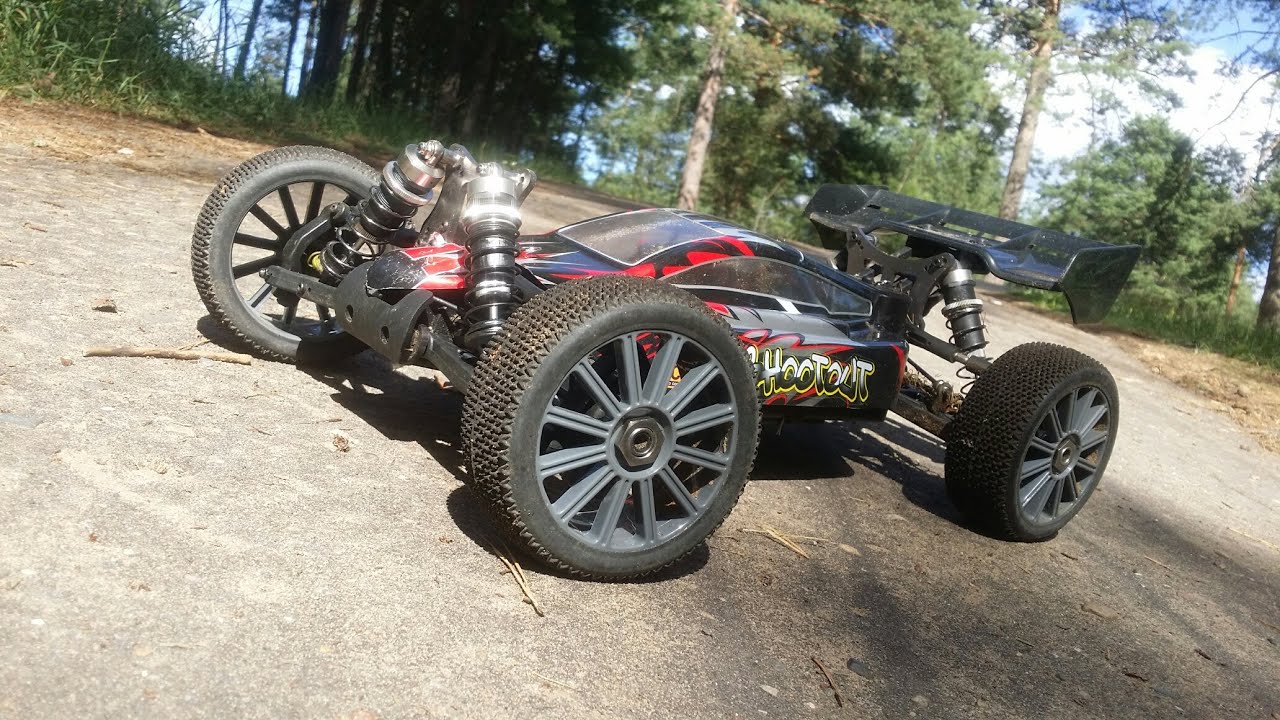 Тест-драйв радиоуправляемой багги Himoto Shootout Brushless 1/8 ... Объехал Мюгена))