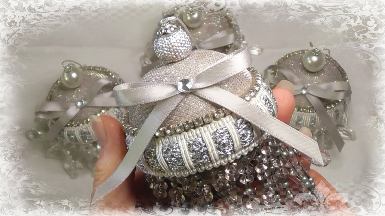 Making Christmas Baubles