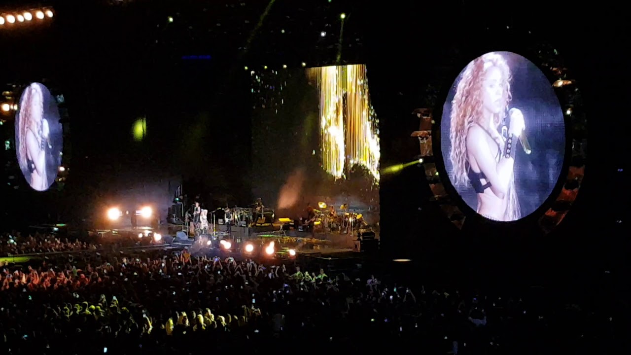 Shakira - Whenever, Wherever - (El Dorado Tour - São Paulo, Brazil)