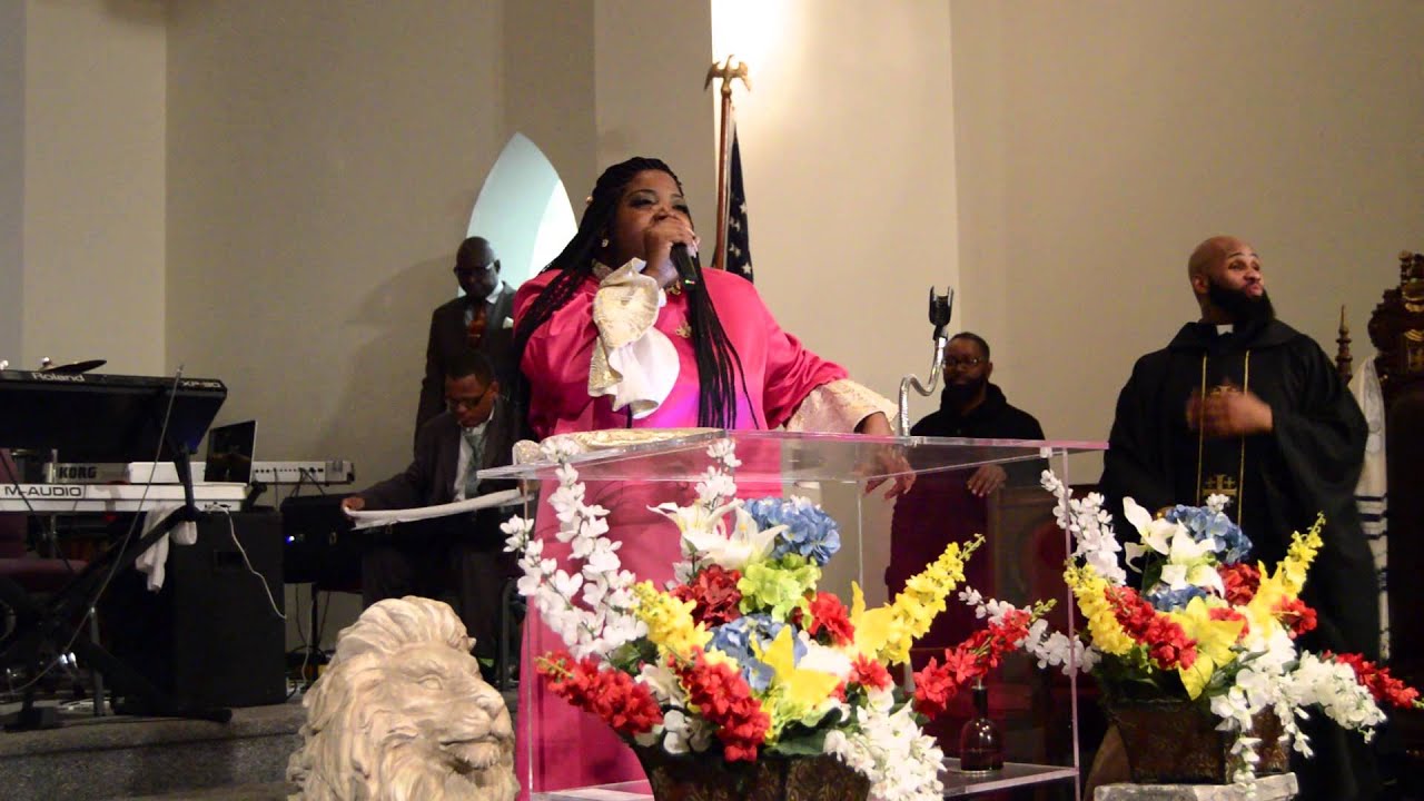 Fountain of Praise Holy Convocation 2015 - Pastor Synethra Pittman