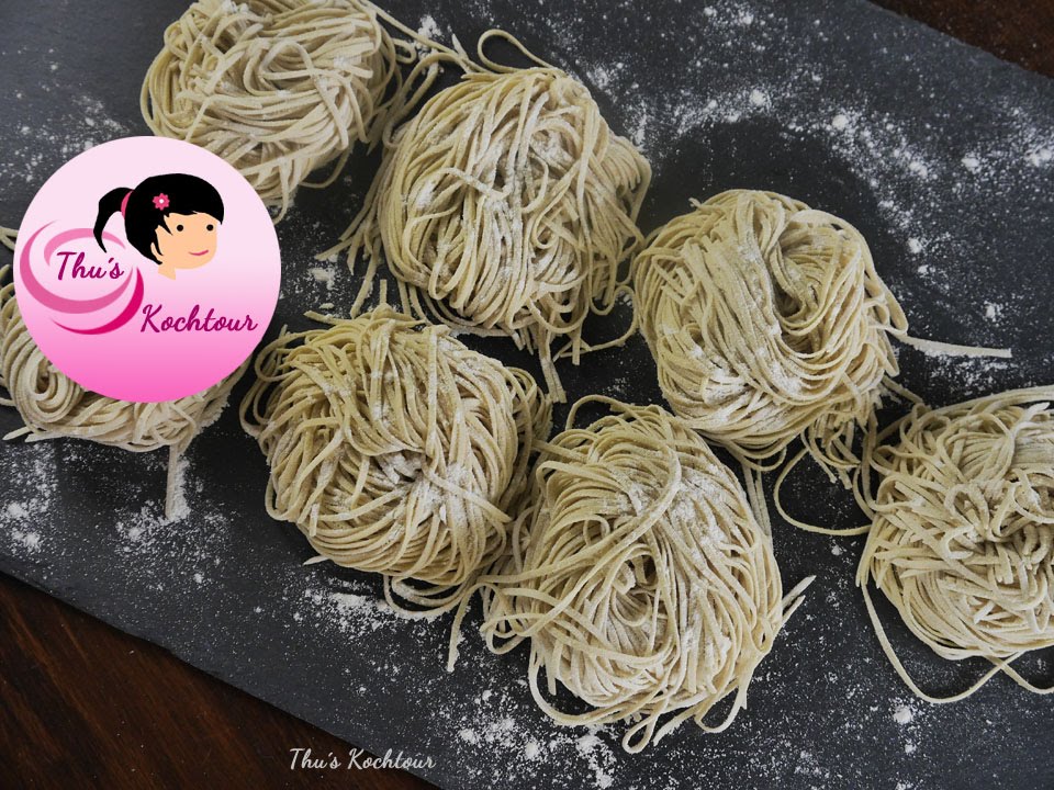 [ENG SUB] Homemade Ramen Noodle/ Hausgemachte Ramen Nudeln/ Cach lam mi tuoi/ Vegan