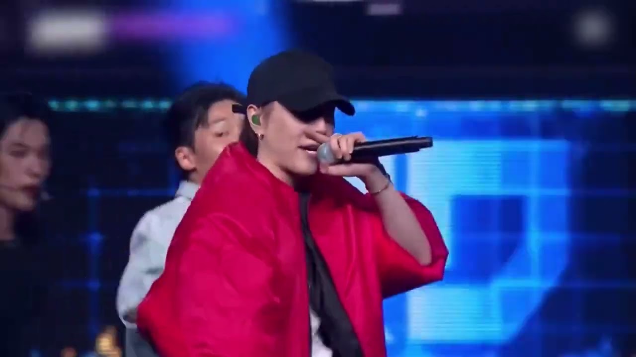 YUGYEOM x EVNNE - Hard Carry Performance in KCON Germany