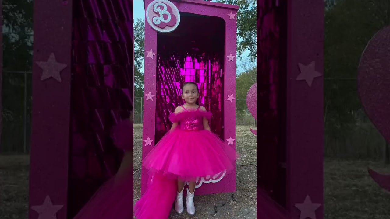 Make your birthday 🎂 memorable with our Photo Booth. #wedding #photobooth #party #photoboothfun