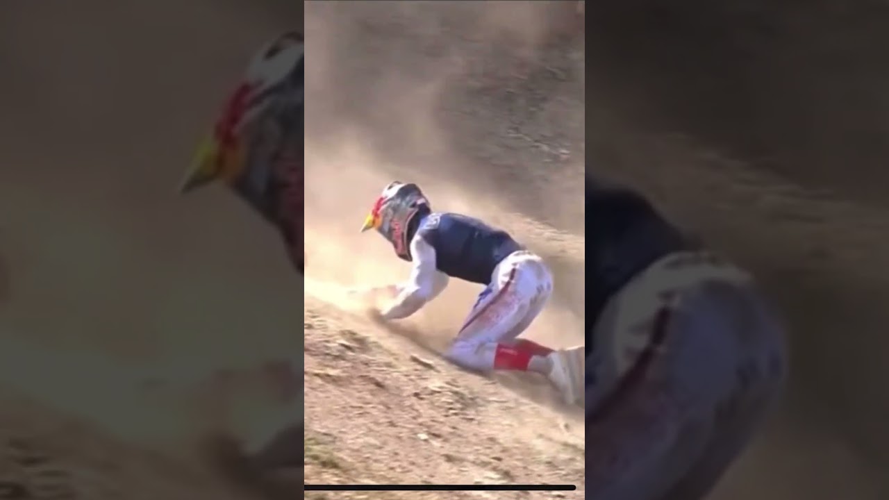 Lo&iuml;c Bruni WC crash | UCI MTB WORLD CHAMPIONSHIP 2024 #mtb #downhill #worldchampionship