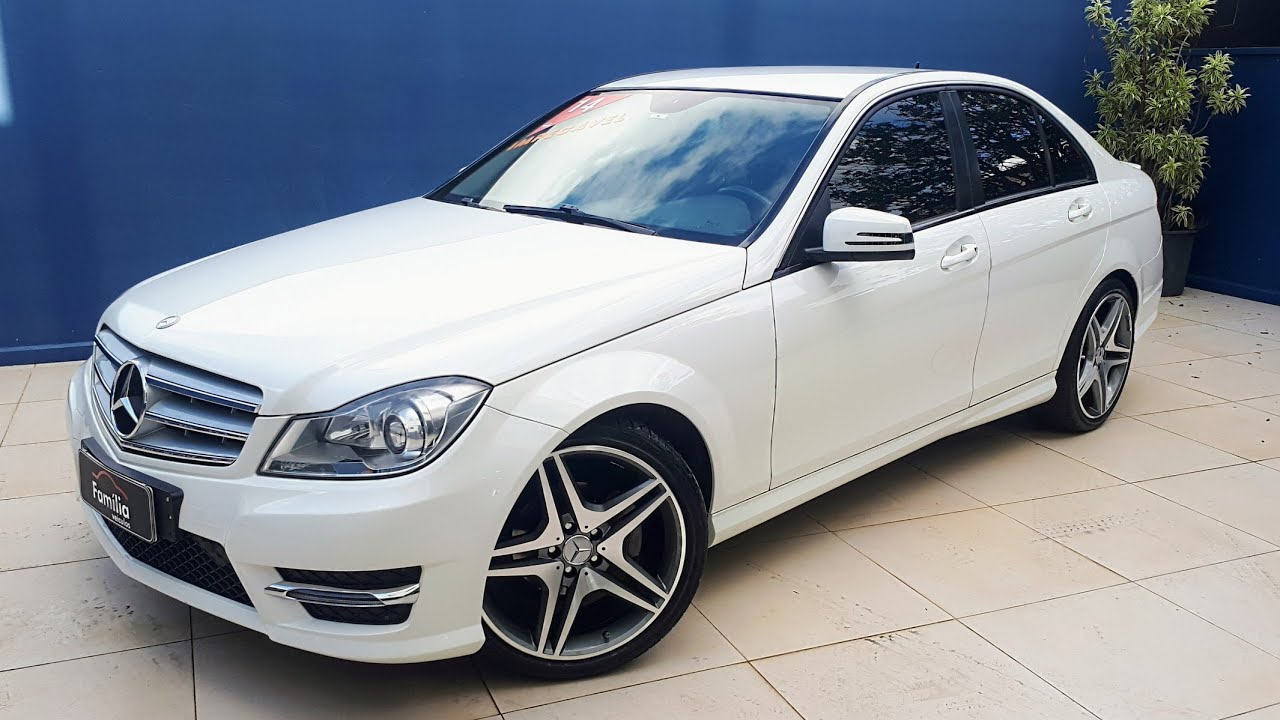 Mercedes C180: um Voyage 1.0 ou esse Mercedão por 88 mil?