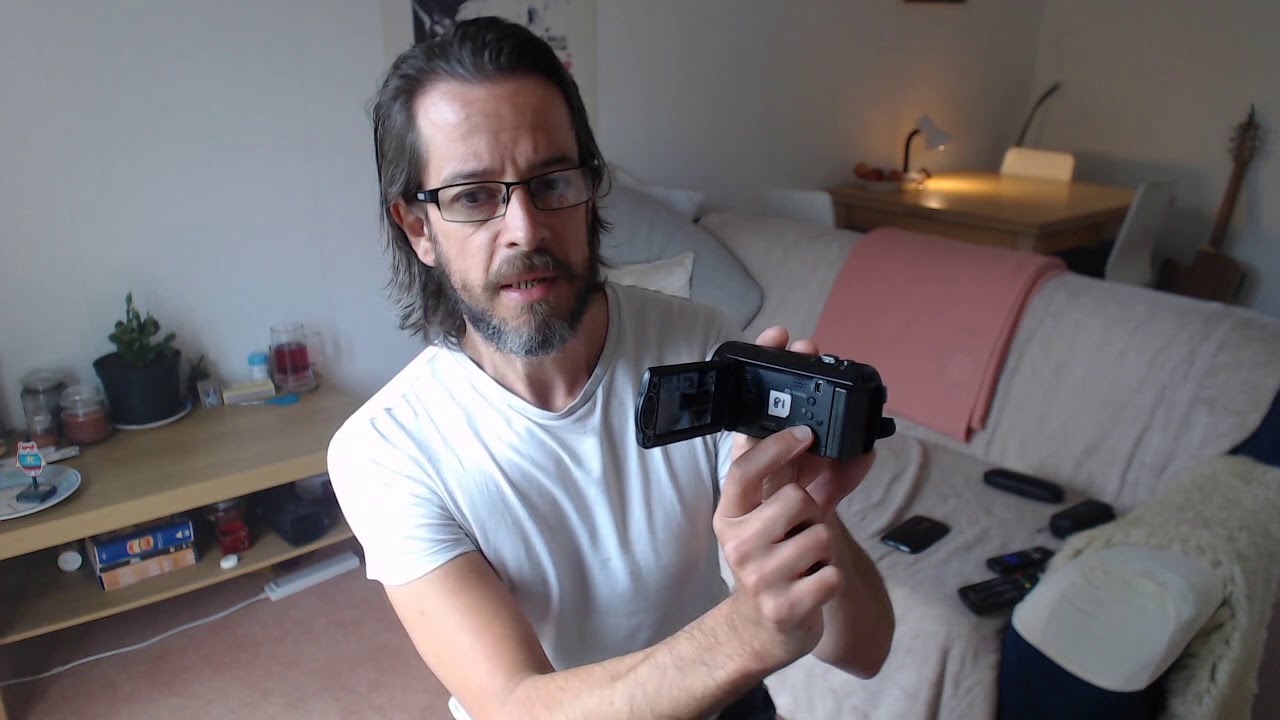 Demonstration of the Panasonic HC-V160 video camera.