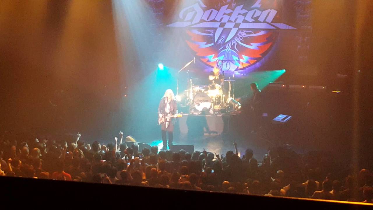 ALONE AGAIN - DOKKEN
