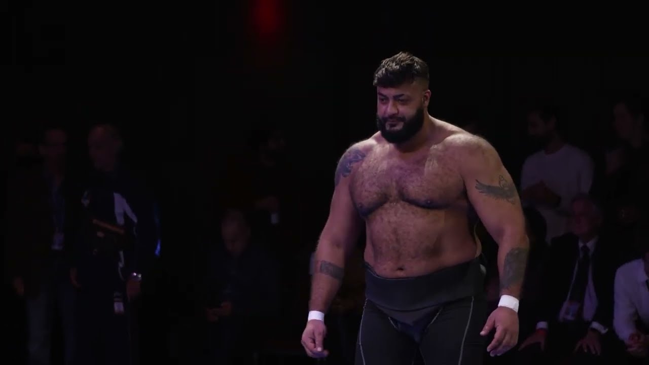 Brennen Moorfield vs Eslam Ibrahim | Opening round of Club Sumo 1