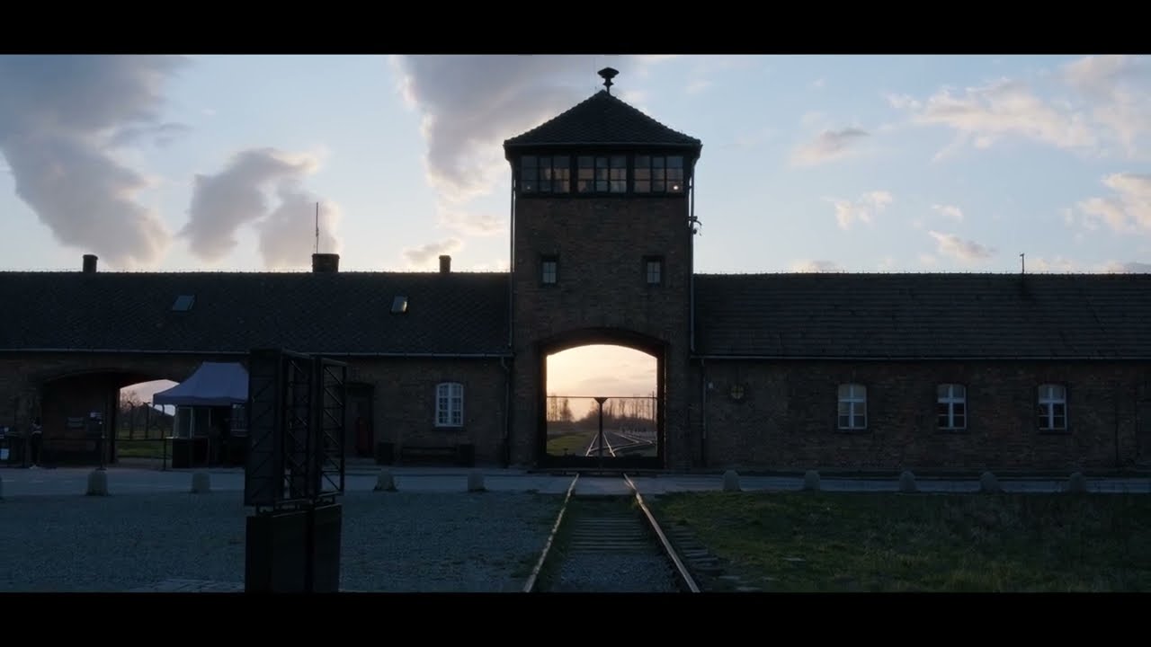 Eindstation Auschwitz - Indrukwekkende beelden vanuit het kamp
