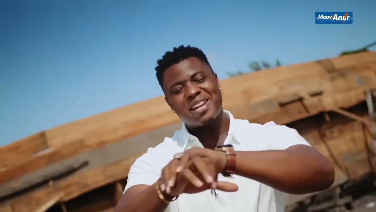 Nikanor - TGang sur MoovAnor (il est fan de Dibi Dobo et Adinon)