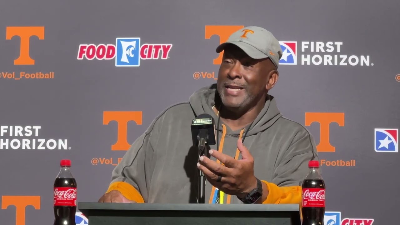 Tennessee DL Coach Rodney Garner Talks Joshua Josephs, Kentucky Game, Oklahoma