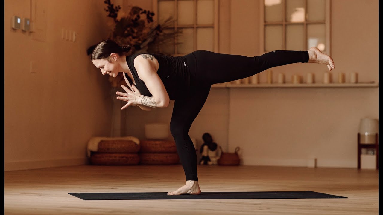Hands Free Yoga Warm Up | Yoga with Carling Harps