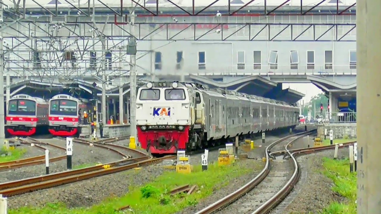 SELALU RAME DAN SIBUK || HUNTING KERETA API PANJANG DI 2 JPL STASIUN CIKARANG