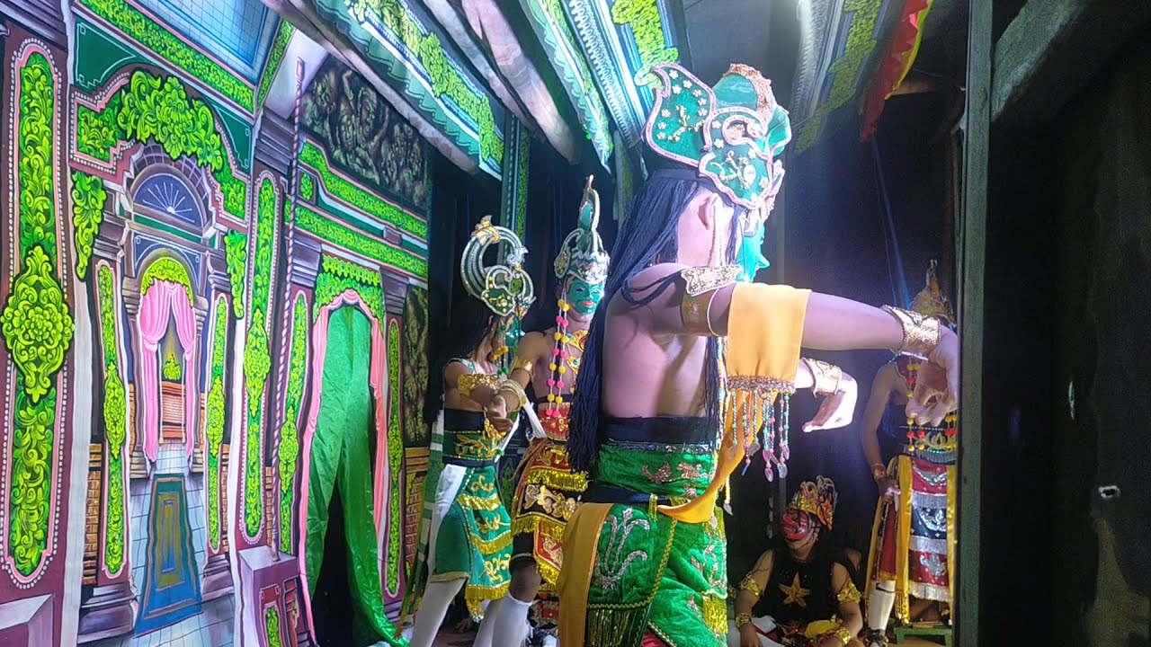 Topèng Ḍhâlang Siswo Budoyo Kalianget Sumenep