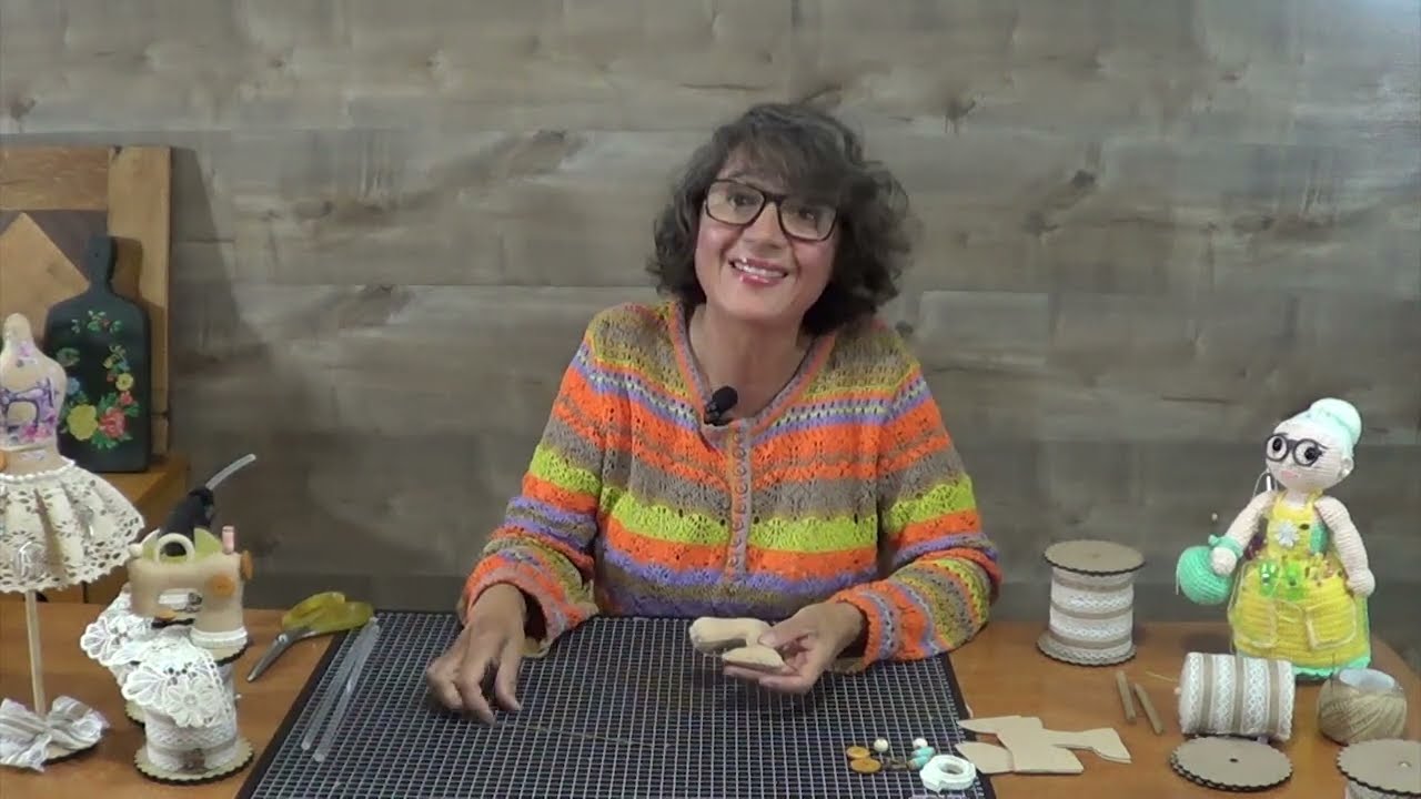 Alfiletero vintage, máquina de coser. Incluye moldes (Caja de información) Yasna Pino. Casa Puchinni