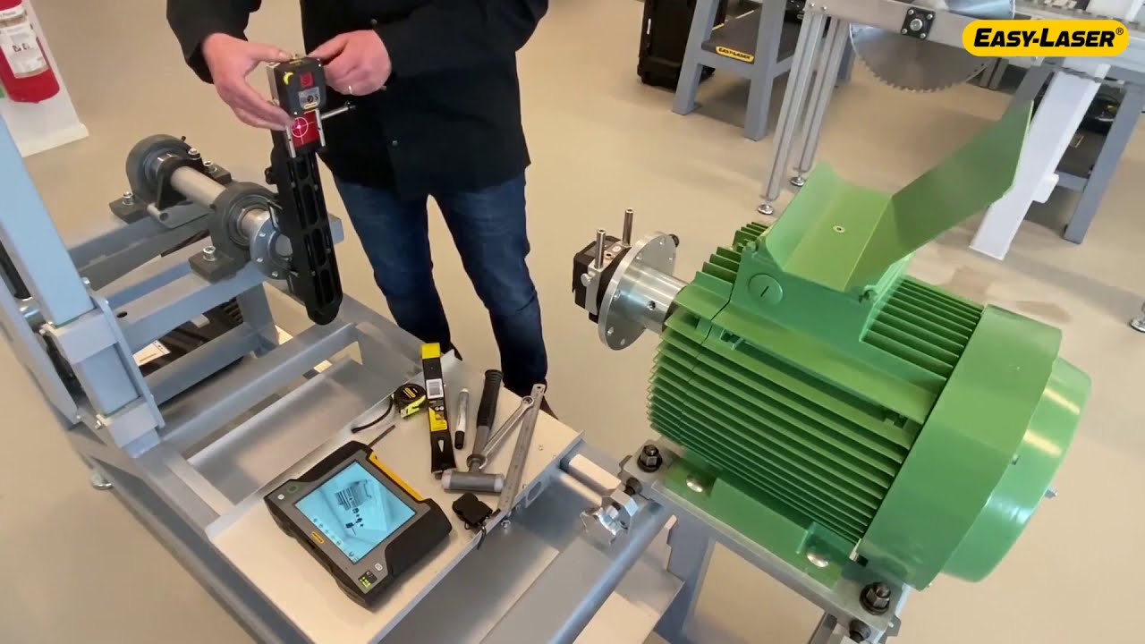 How to Set up the cardan bracket for your Easy-Laser E-Series or XT shaft alignment tool