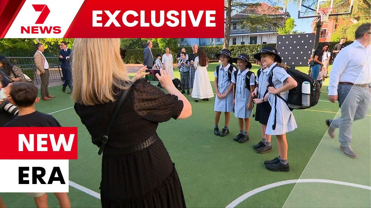 First girls enrolled at Newington College in Stanmore begin school’s new era | 7NEWS