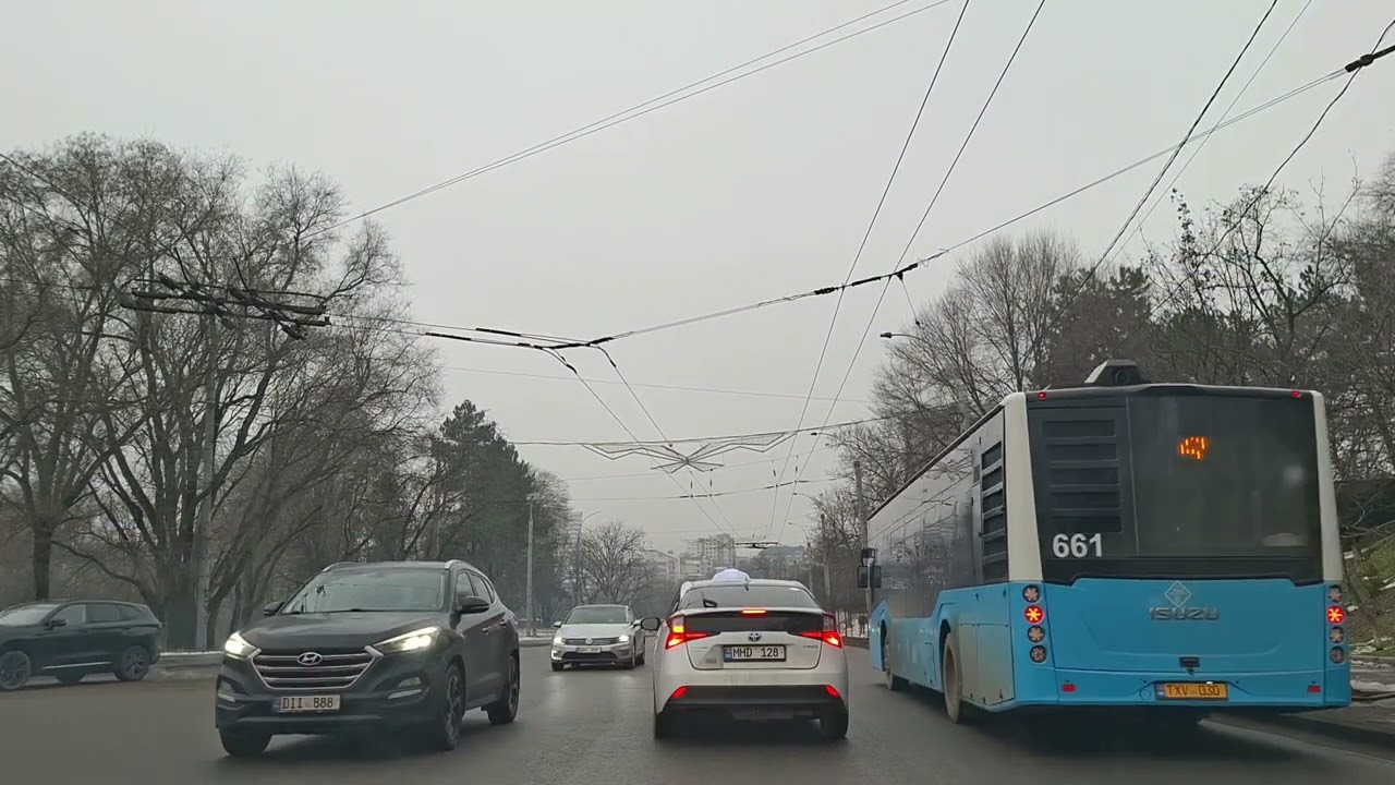 Разворот и движение в обратном направлении.