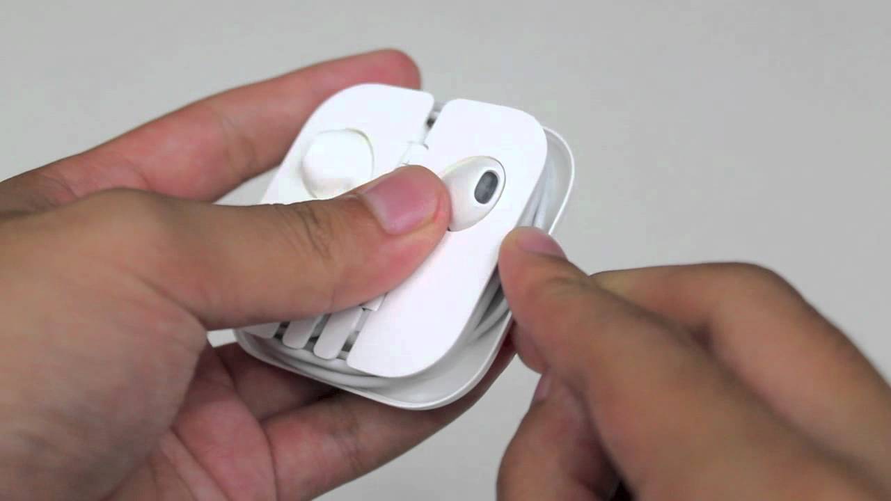 How To Put Back Your Apple Earpods In The Travel Case