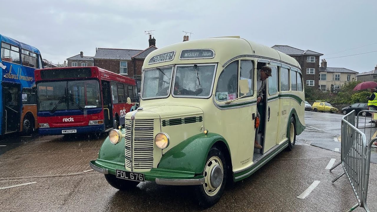 Rydabus IoW 2022 FDL 676 Bedford OB/Duple