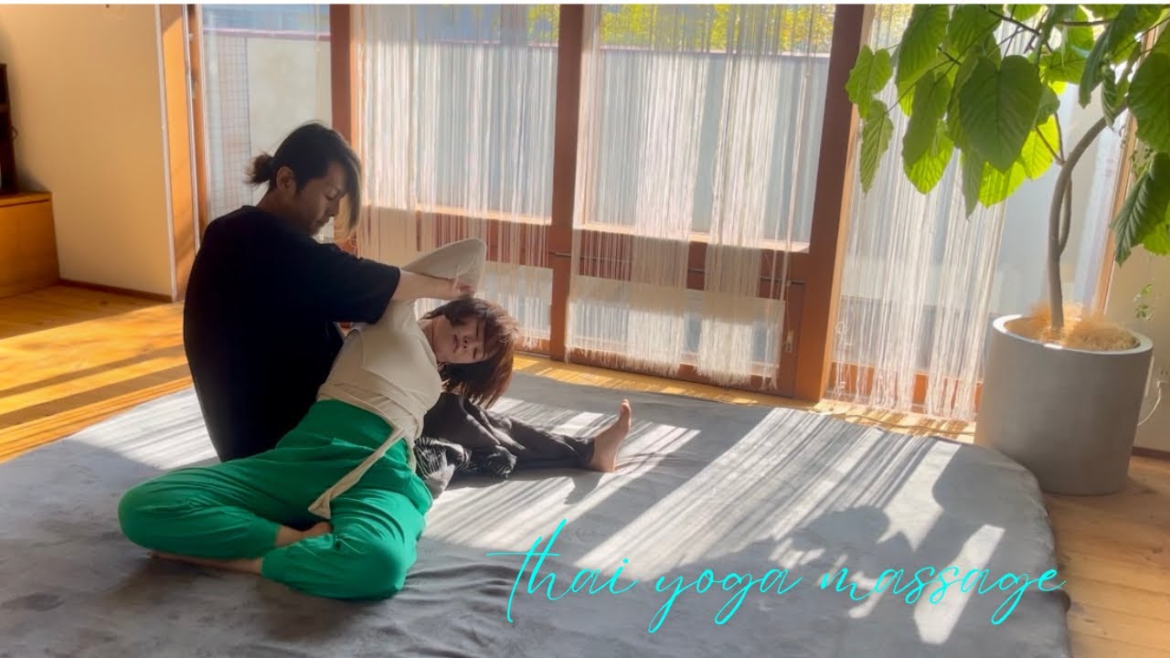 【thai yoga massage】 Sunny morning yoga practice