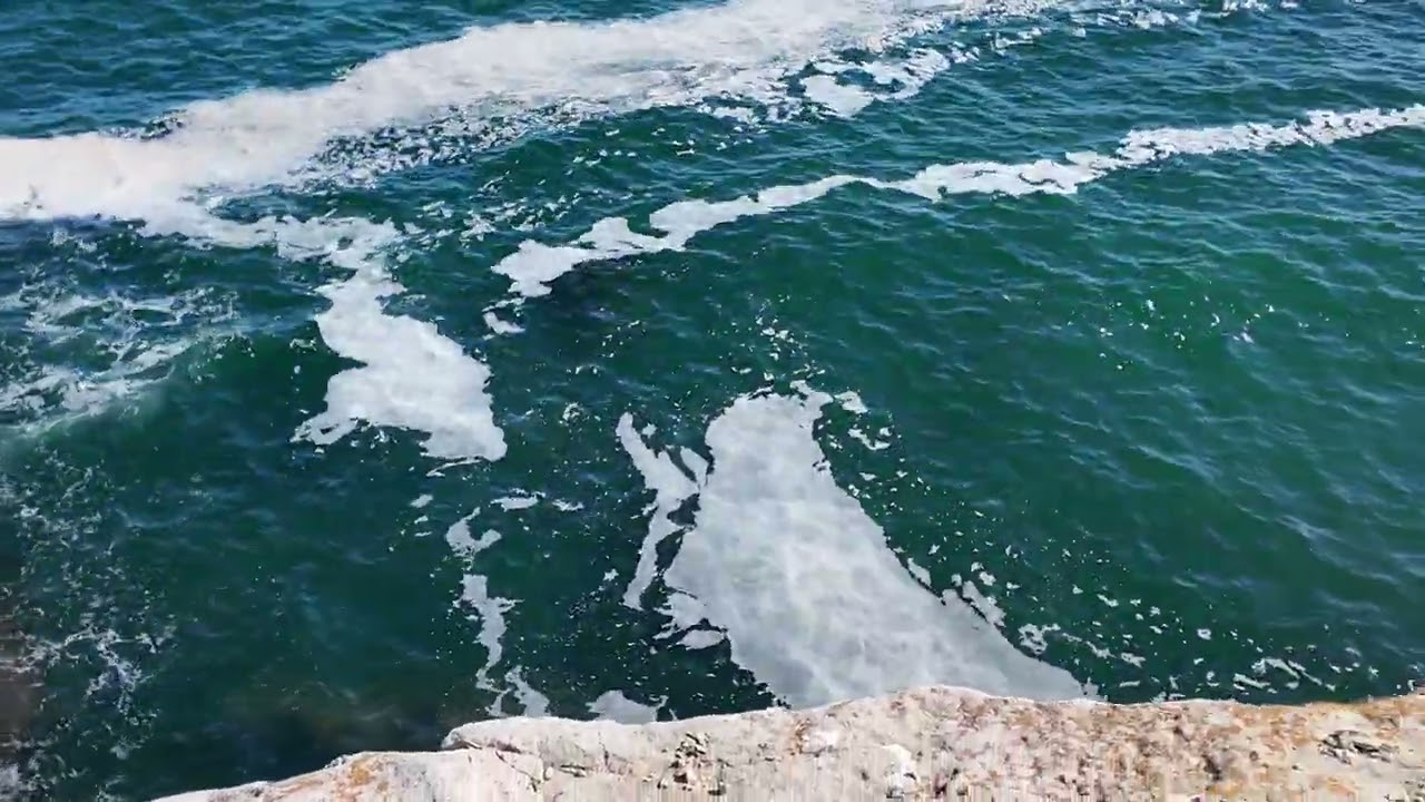 Sunny Day at Dancing Ledge