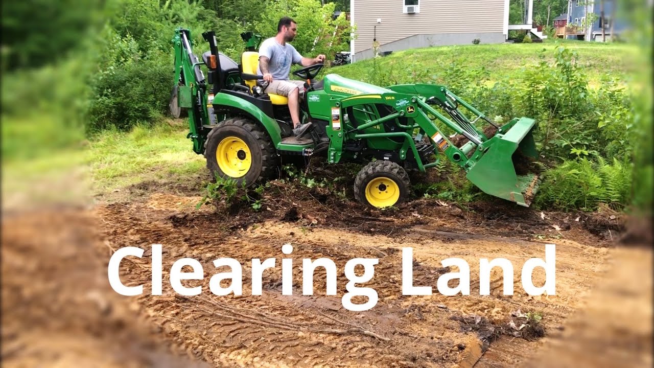 John Deere 2025R - Clearing Land