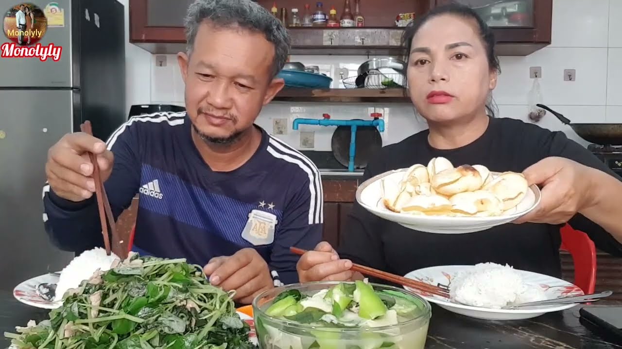 VLOG 1640. សម្លត្រី ទំពាំង បន្លែបៃតង ននោង ឆាសាច់ជ្រូកក្រសាំងទាប សម្រាប់អាហារថ្ងៃត្រង់។