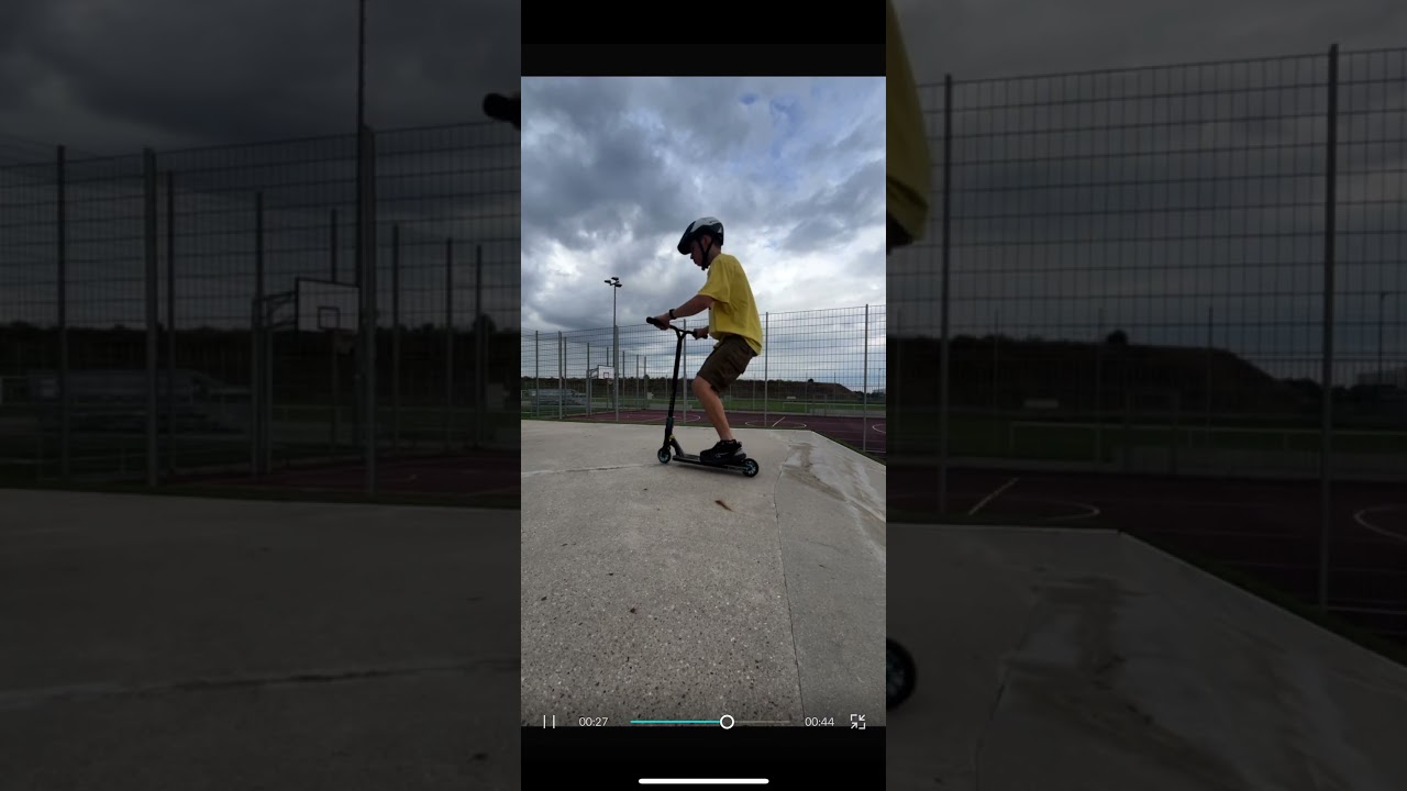 Skatepark Ginsheim #hessen #Ginsheim #stuntscooter #skatepark #tricks #shorts